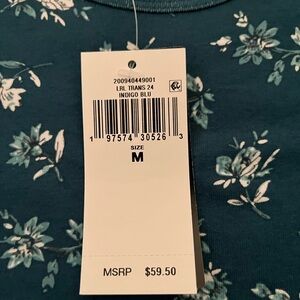 Lauren by Ralph Lauren T-shirt size medium